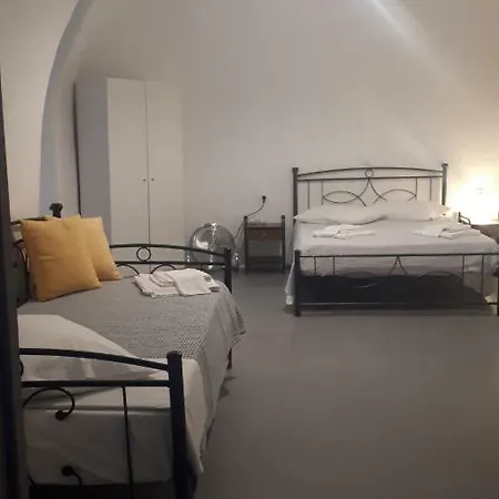 Avero Cave House 펜션 산토리니